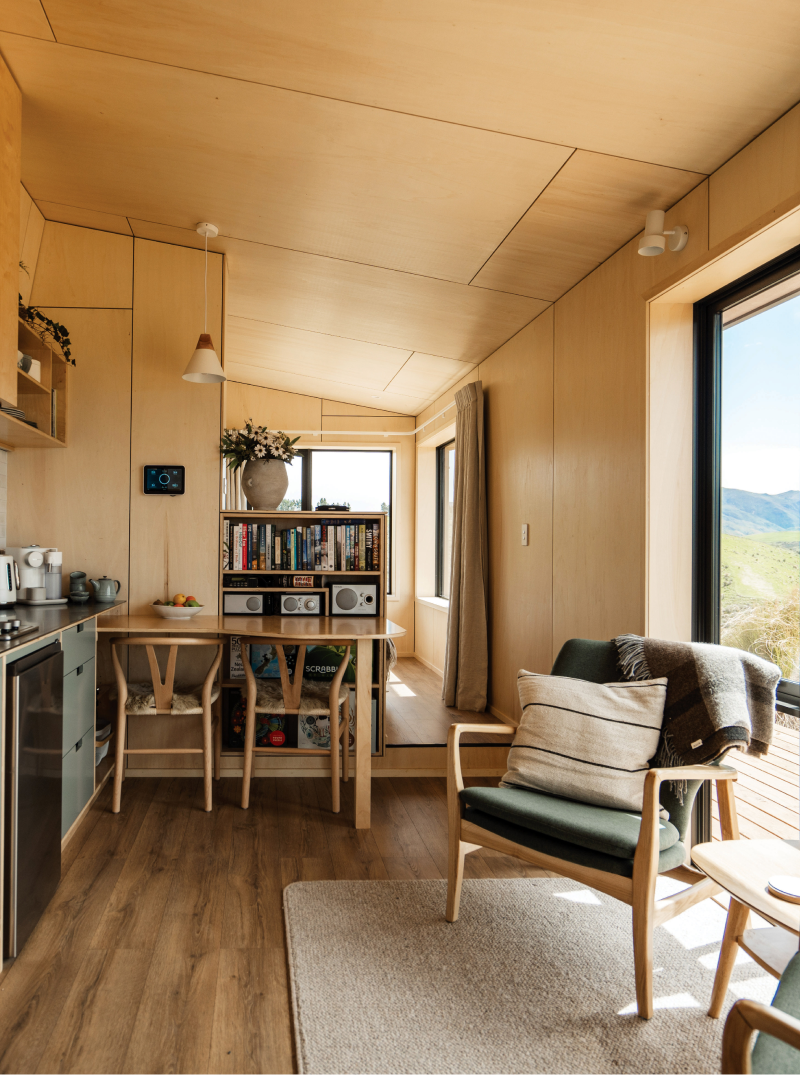 Leslie-Construction-3-about